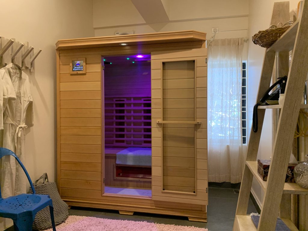 infra red sauna for toxin removal, temperature controlled saunas, cleansing in the sauna, toxin removal